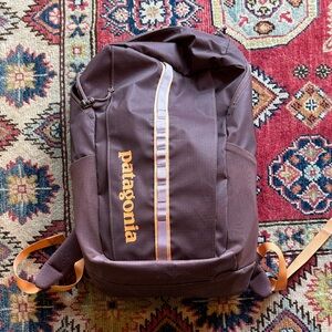 EUC Patagonia Black Hole 25L Backpack